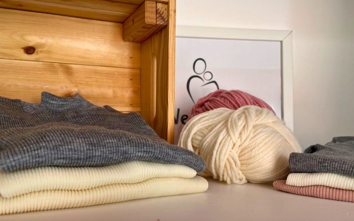 Abbigliamento in tessuti naturali lana e seta